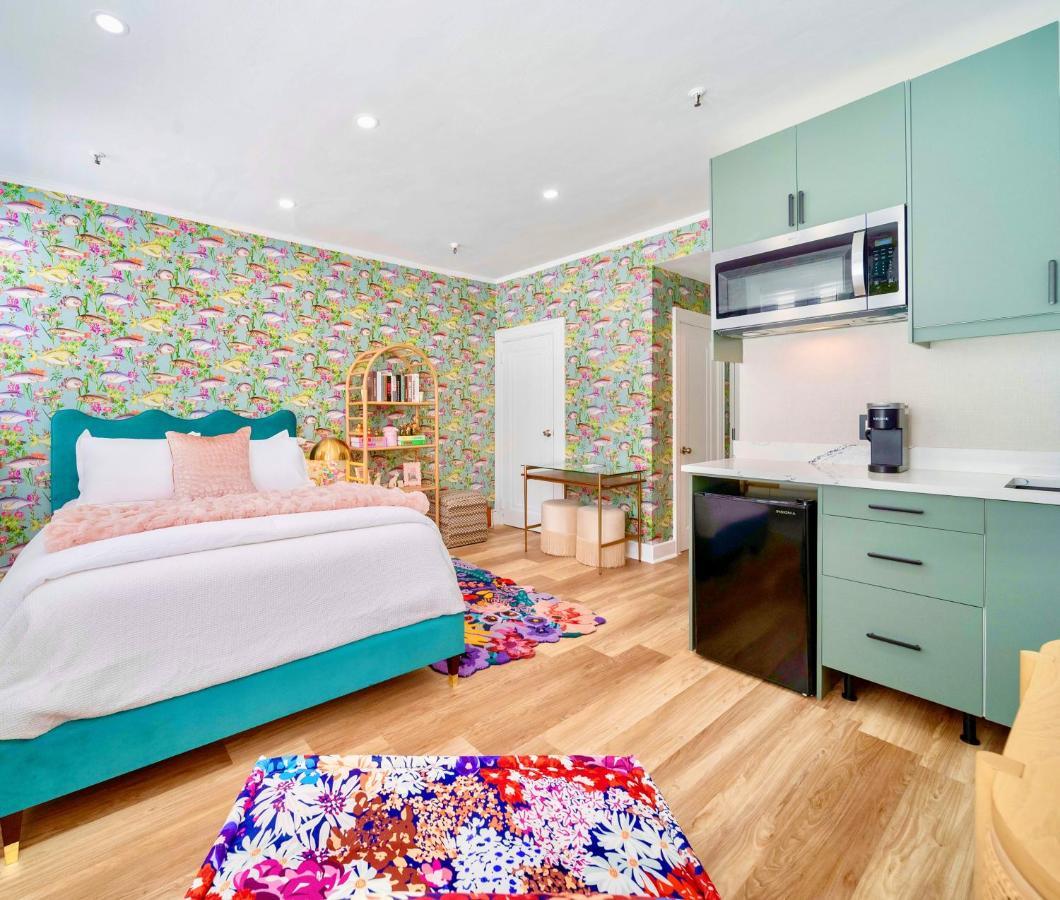 King Bed Mermaid Suite - Heart Of Palm Beach, Free Parking Included Экстерьер фото